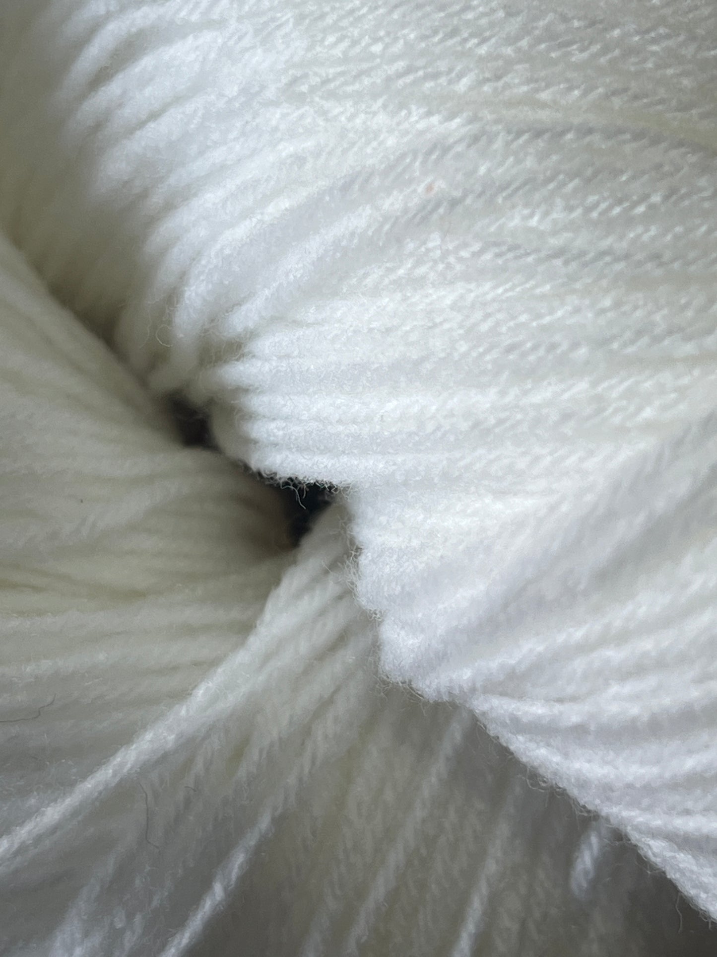 Amigurmi 4ply Yarns - D1